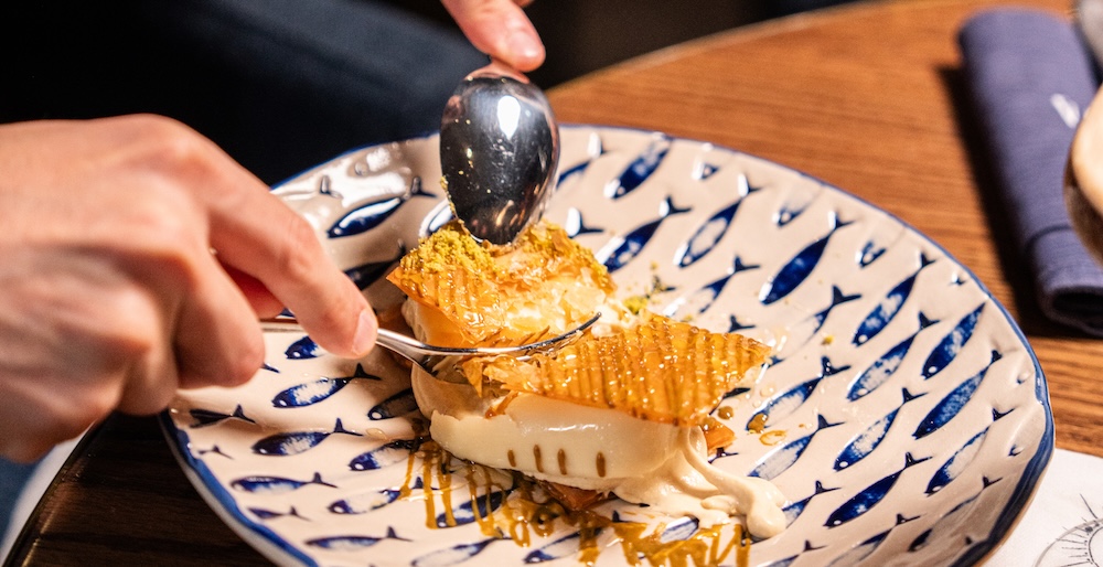 5 Tips For Saving Money When Dining Out With A Group